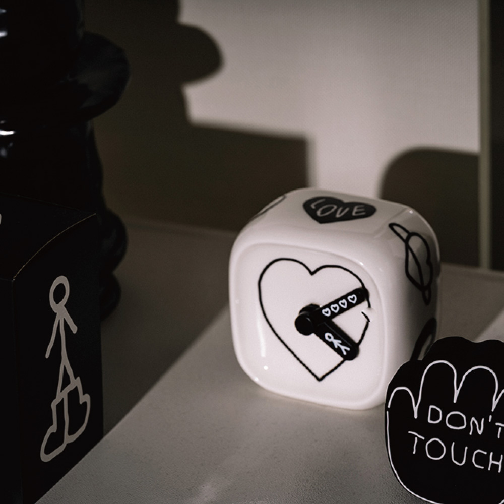 Bmix Studio INAP EDITION CUBE CLOCKのイメージ写真04