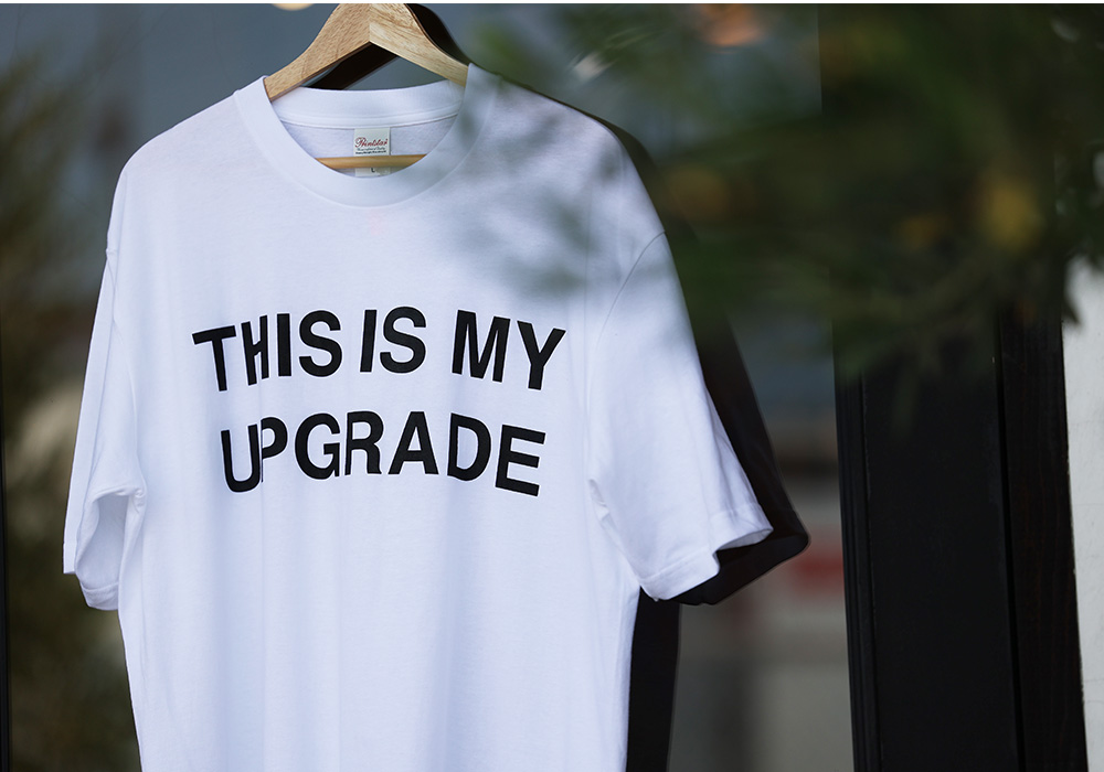 【MAG.オリジナル】Tシャツ THIS IS MY UPGRADEのイメージ写真03