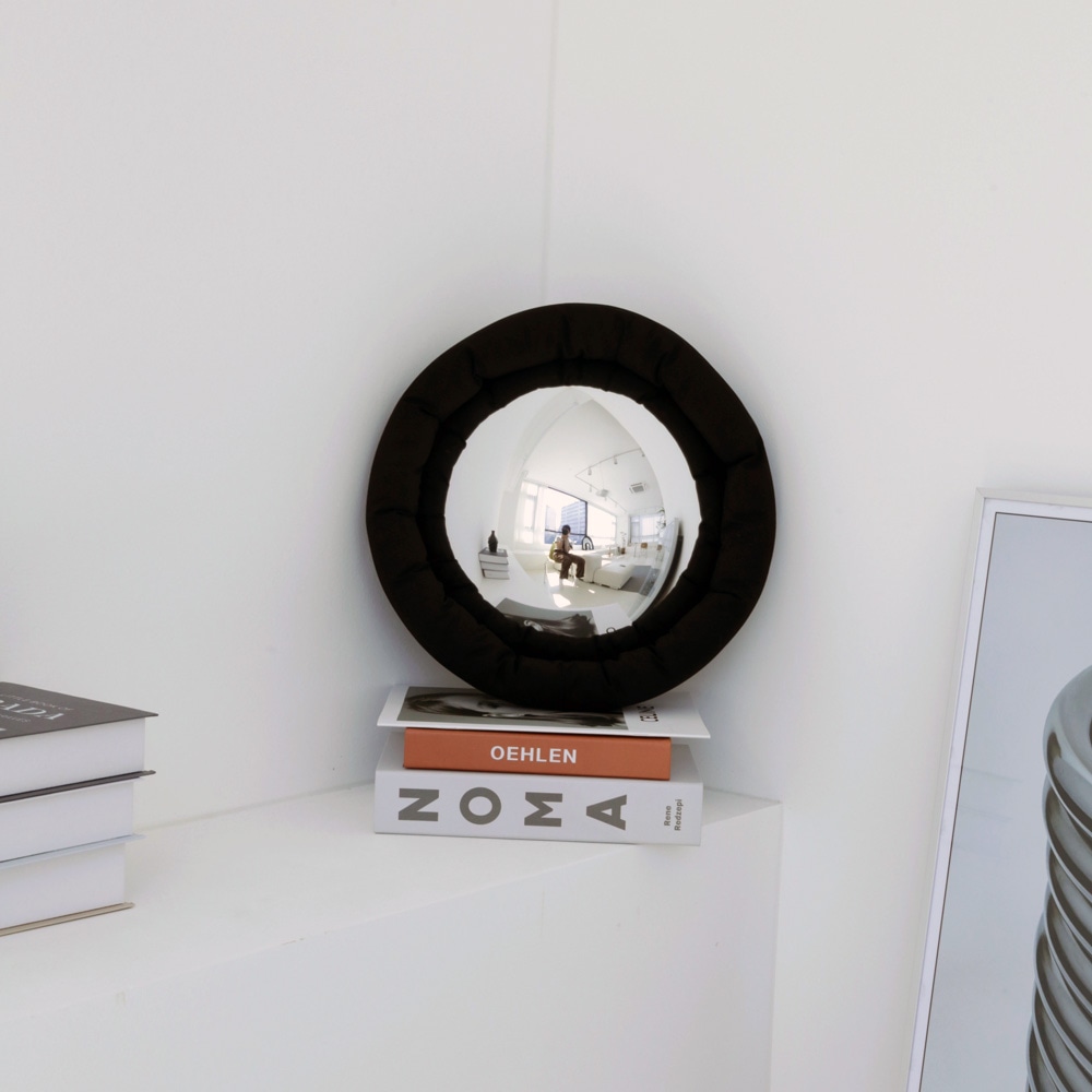 Fisheye cushion mirror（フィッシュアイクッションミラー ）のイメージ写真02