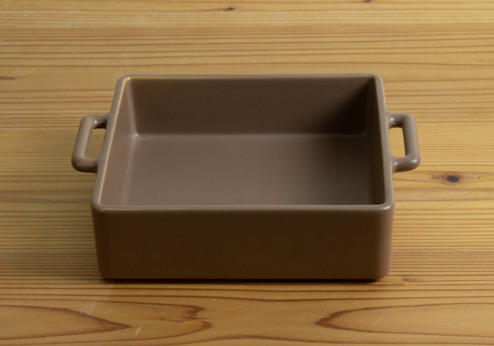 たっぷり容量 かんたんオーブン調理皿 グリル皿（中）茶のイメージ写真