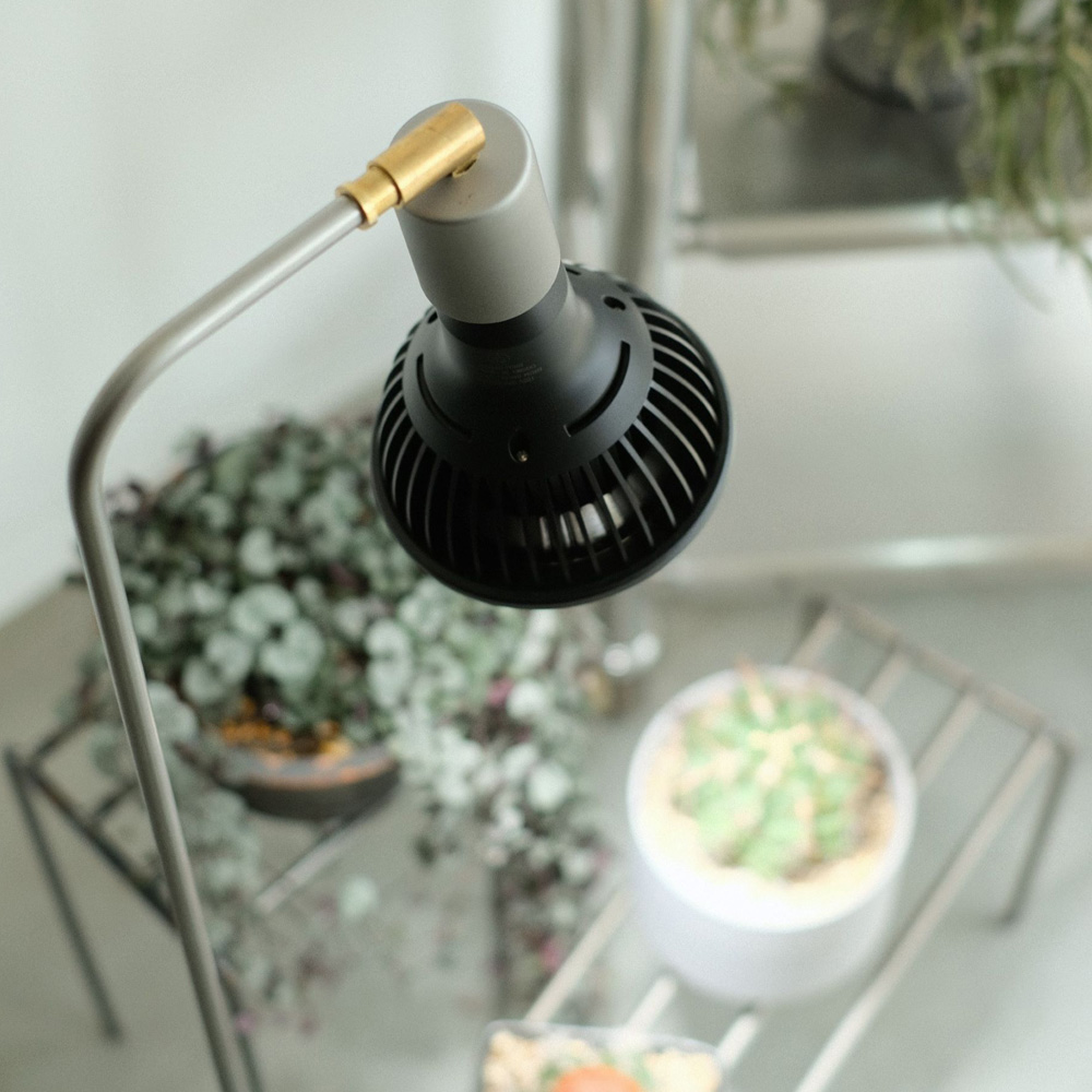 KNOP ADJUST LAMP（ノップ アジャスト ランプ）のイメージ写真05