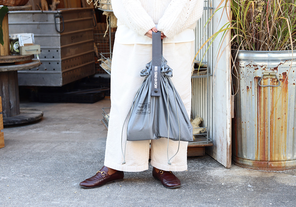 PACKABLE PARACHUT NYLON BAG（パッカブル パラシュートナイロンバッグ）のイメージ写真02