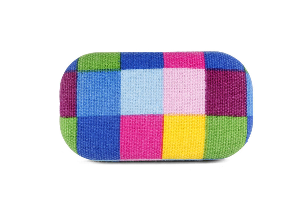 Plaid Travel Case（プレイドトラベルケース）Cのイメージ写真01