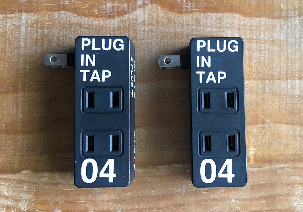 PLUG IN TAP_04 × 2SET（プラグインタップ 4個口2個セット）のイメージ写真02