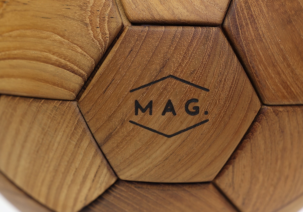 TEAK SOCCER BALLの刻印イメージ