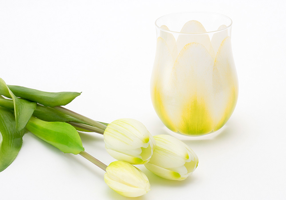 Tulip Glass 1pc Whiteのイメージ写真02