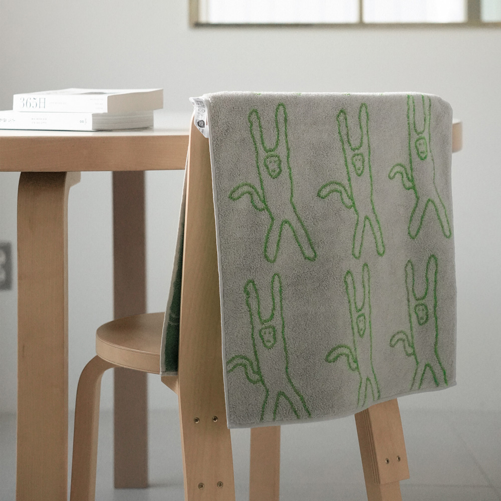 WARMGREY TAIL FACE TOWELのイメージ写真02