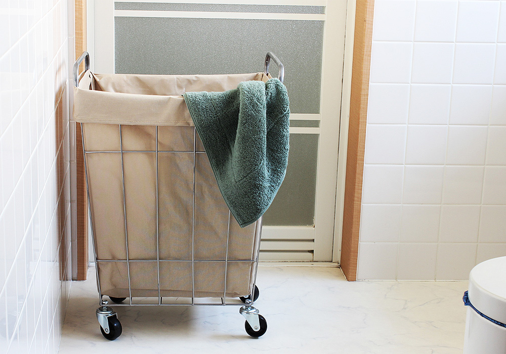WIRE ARTS ＆ PRO.laundry SQUARE BASKET WITH CASTER_45Lのイメージ写真01