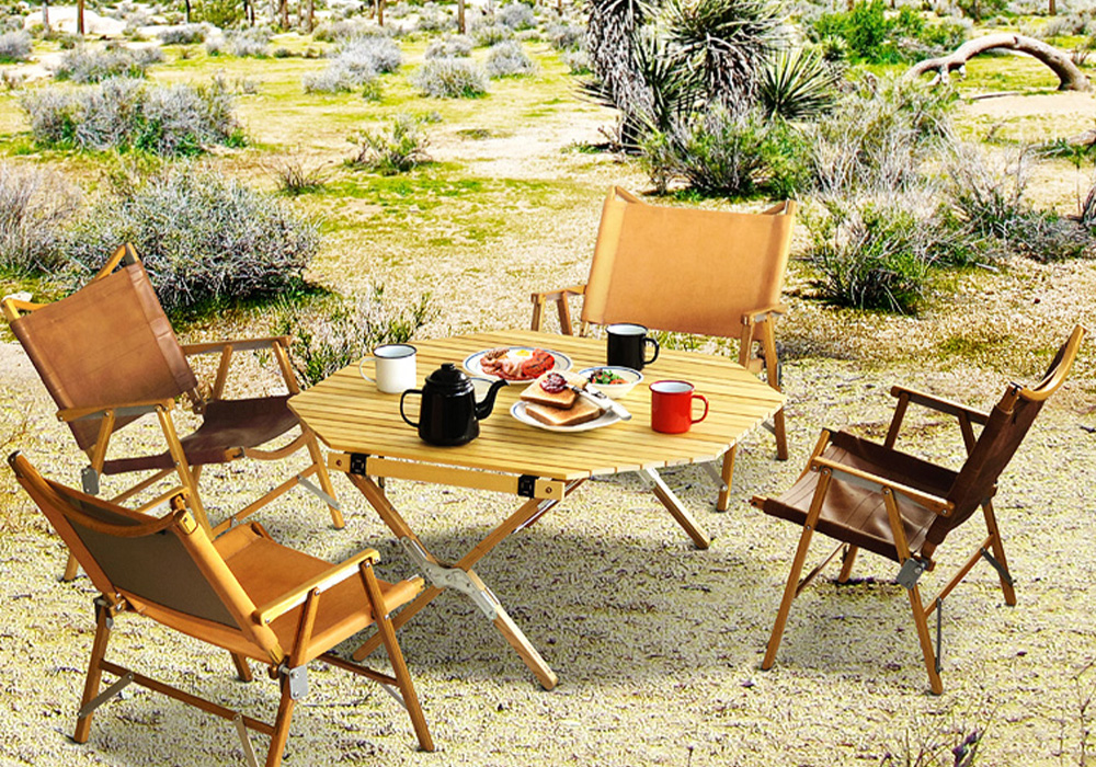 みんなで囲める楽しい八角形！屋内・屋外どちらも使用可能なテーブル WOOD ROLL TOP TABLE OCTAGON（ウッド ロールトップテーブル  オクタゴン）