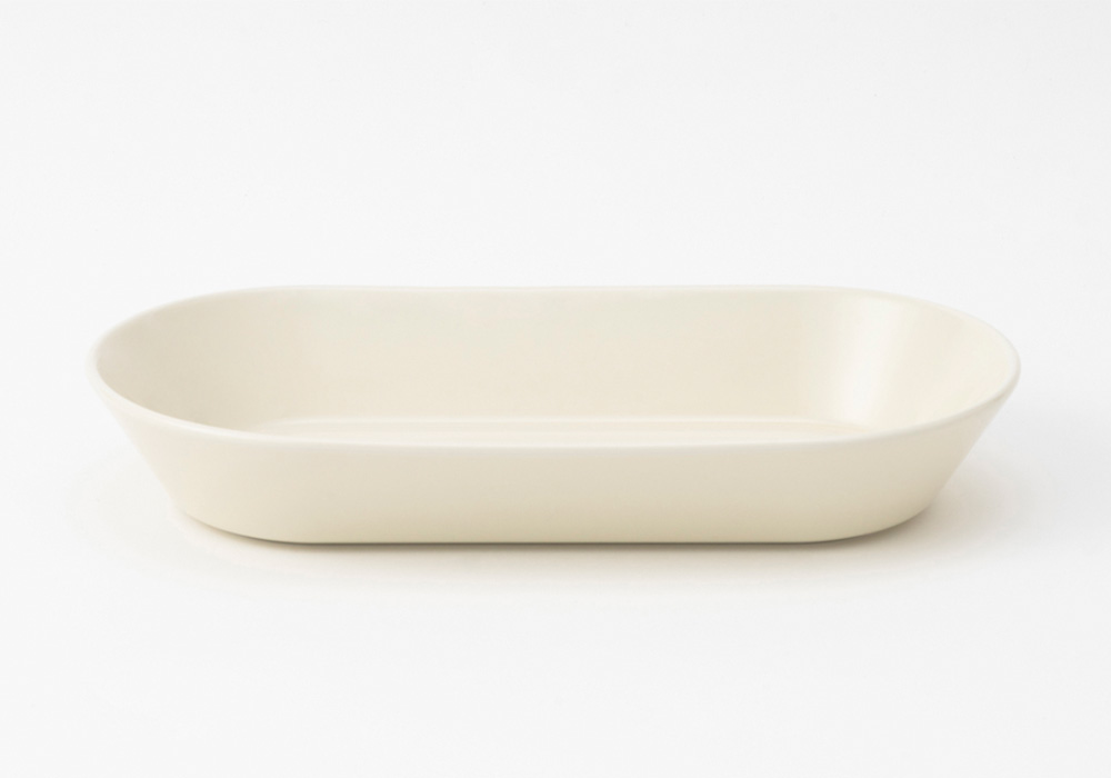 篠本 拓宏 がデザインした波佐見焼 zen to（ゼント）のカレー皿「oval curry bowl」のイメージ写真06