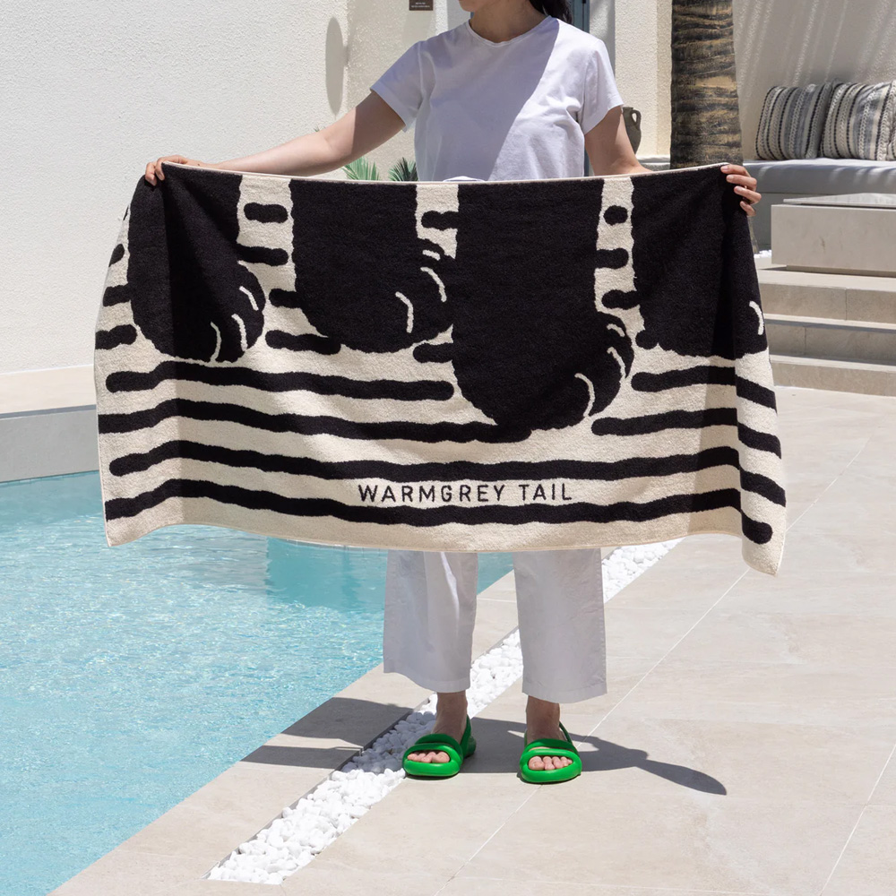 WARMGREY TAIL BIG TOWEL（ビッグタオル）のイメージ写真01