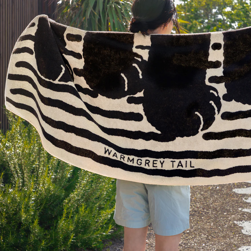WARMGREY TAIL BIG TOWEL（ビッグタオル）のイメージ写真02