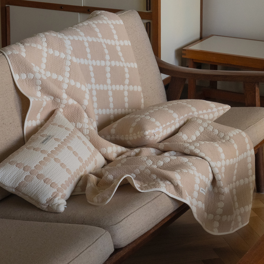 WARMGREY TAIL COTTON MODAL BLANKET BLOSSOM CHECK - BEIGEのイメージ写真02