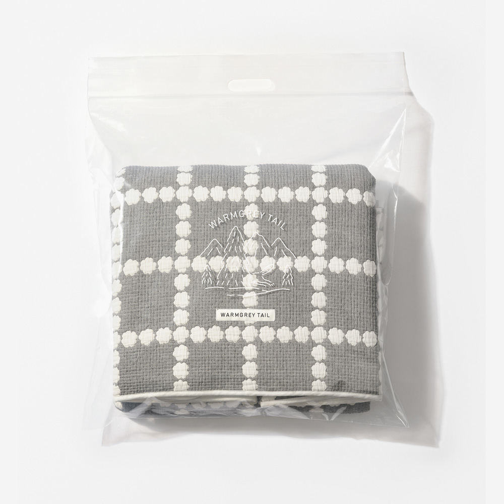 WARMGREY TAIL COTTON MODAL BLANKETのパッケージ
