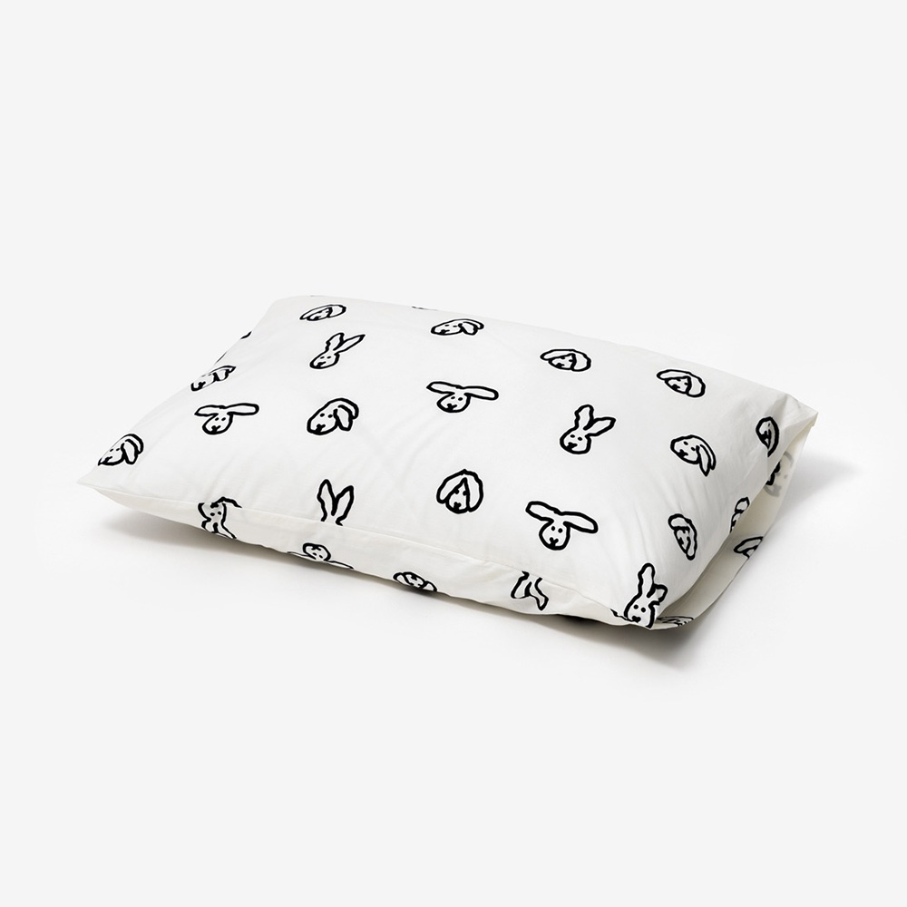 WARMGREY TAIL PILLOW CASE BUNNY BUNNYのイメージ写真