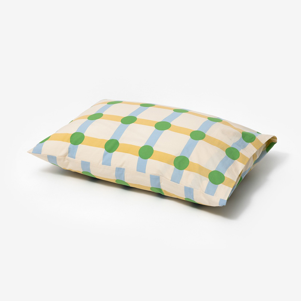 WARMGREY TAIL PILLOW CASE DOT CHECK - GREEN ON BEIGEのイメージ写真